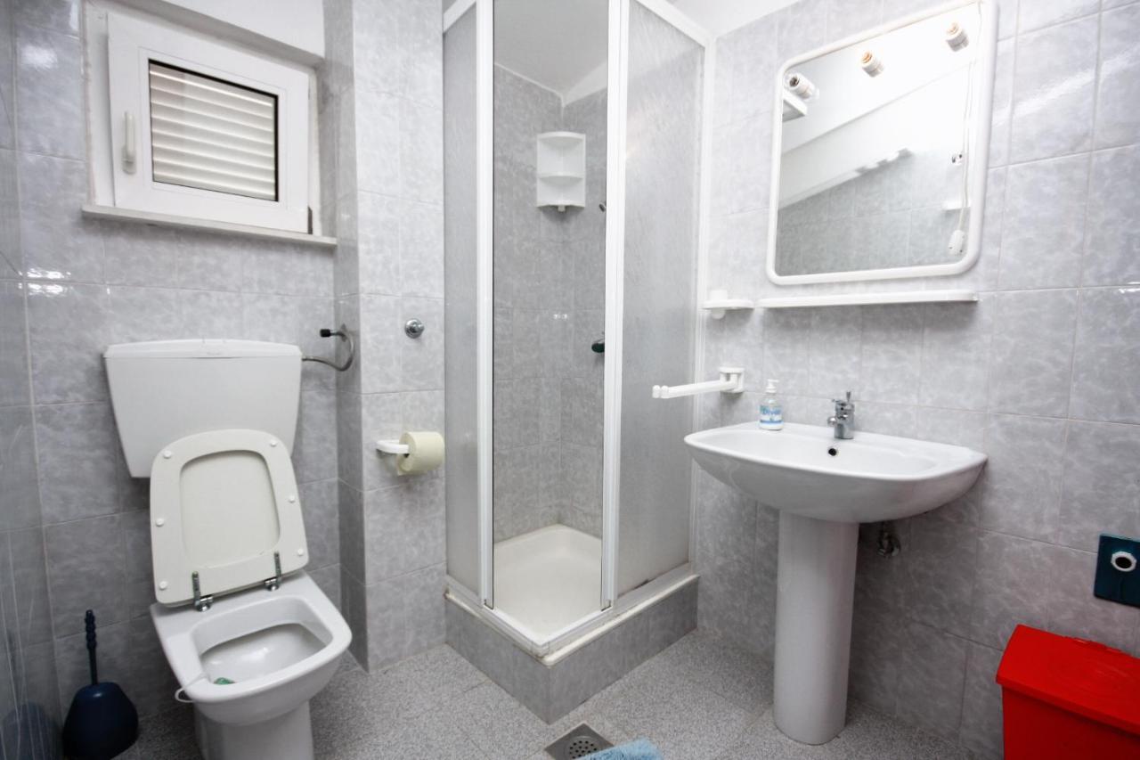 Apartments By The Sea Rastici, Ciovo - 2104 Trogir Exterior photo